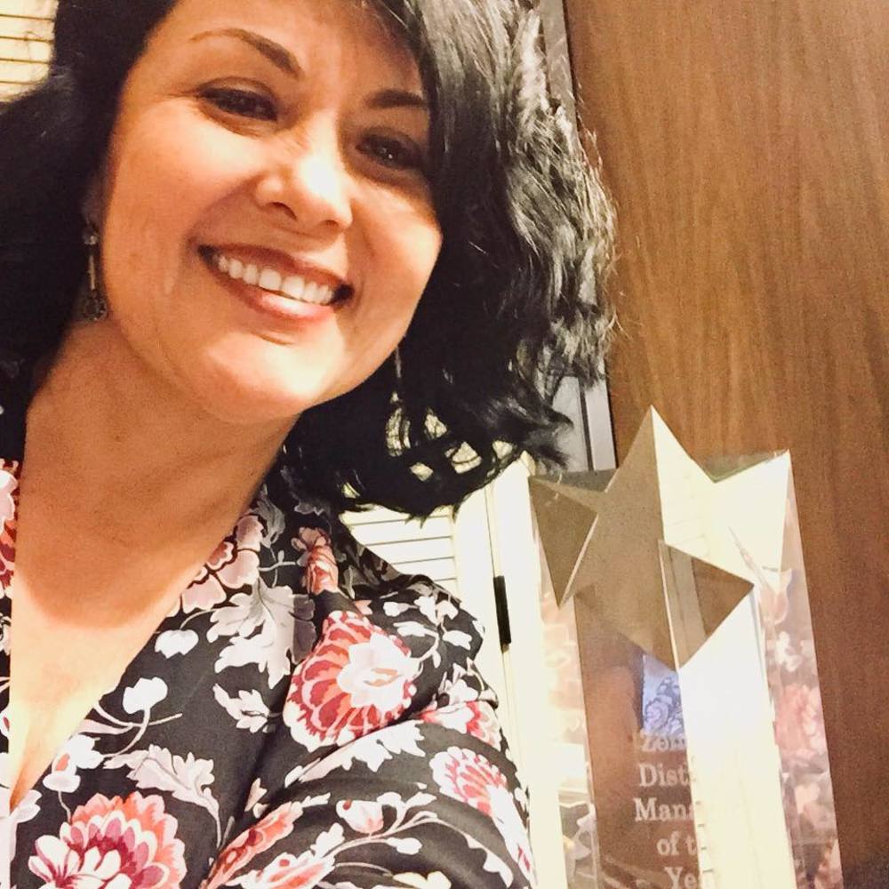 Meet your Posher, Gloria